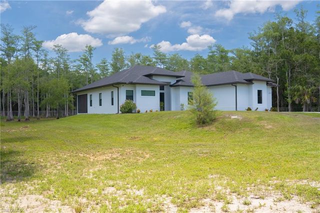 2471 64th AVE NE, Naples, FL 34120