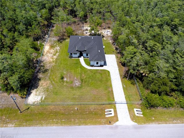 2471 64th AVE NE, Naples, FL 34120