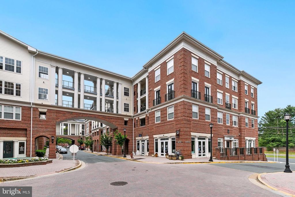 Image 35 of property listing at 7 GRANITE PL #316, Gaithersburg, MD 20878