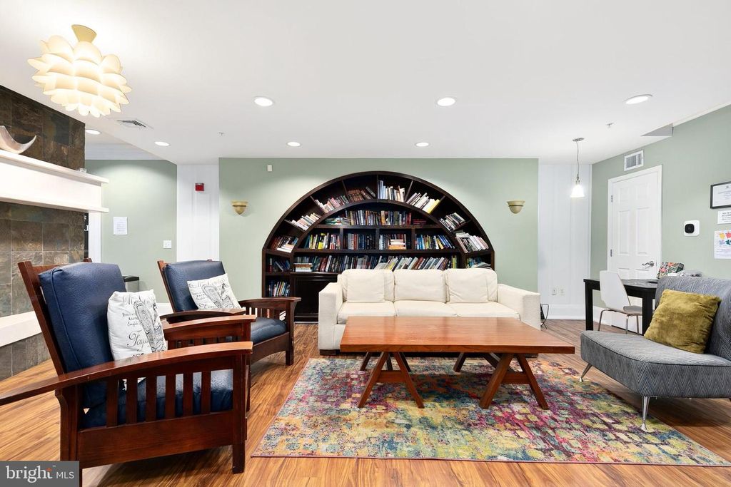 Image 42 of property listing at 7 GRANITE PL #316, Gaithersburg, MD 20878