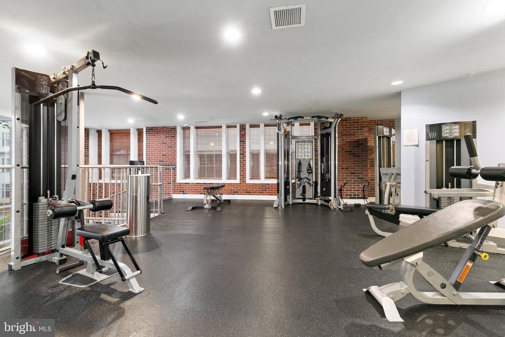 Image 46 of property listing at 7 GRANITE PL #316, Gaithersburg, MD 20878