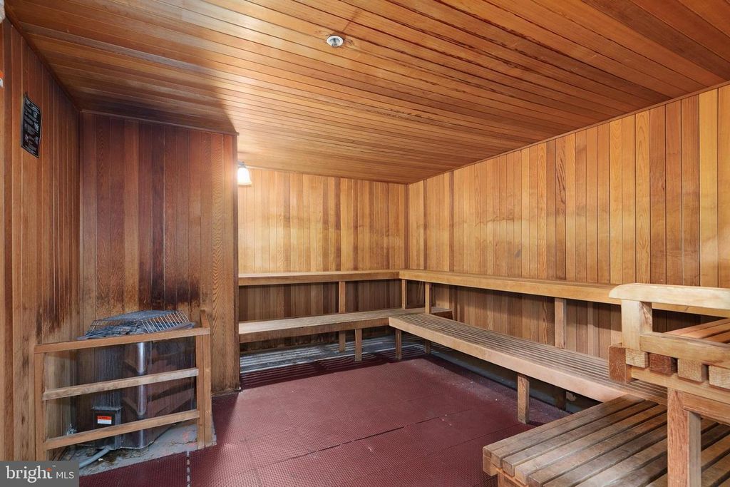 Image 50 of property listing at 7 GRANITE PL #316, Gaithersburg, MD 20878