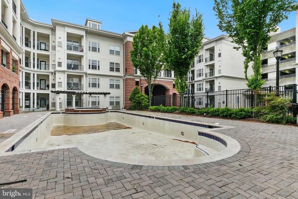 Image 57 of property listing at 7 GRANITE PL #316, Gaithersburg, MD 20878