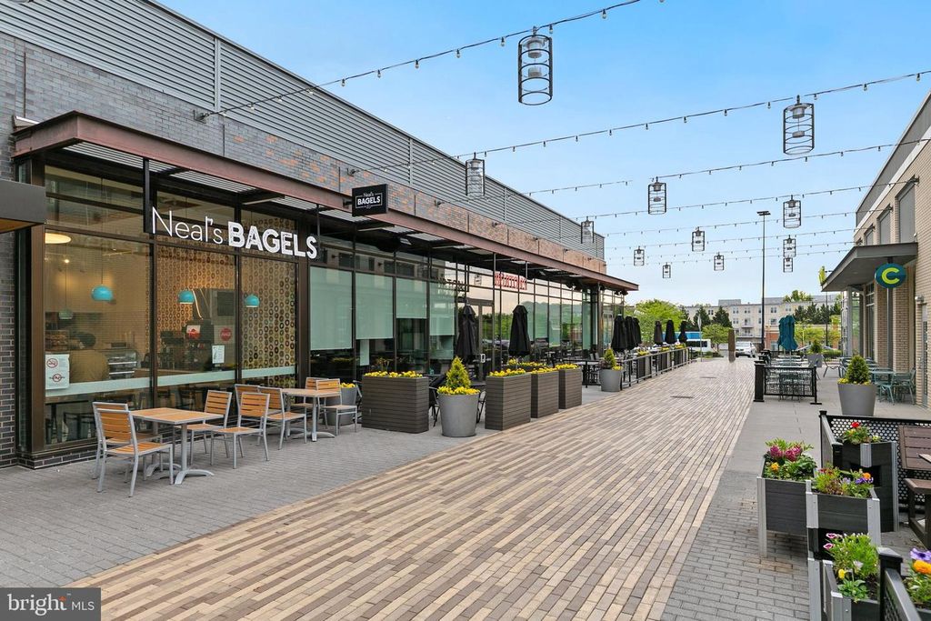 Image 62 of property listing at 7 GRANITE PL #316, Gaithersburg, MD 20878