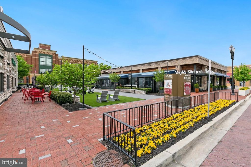 Image 67 of property listing at 7 GRANITE PL #316, Gaithersburg, MD 20878