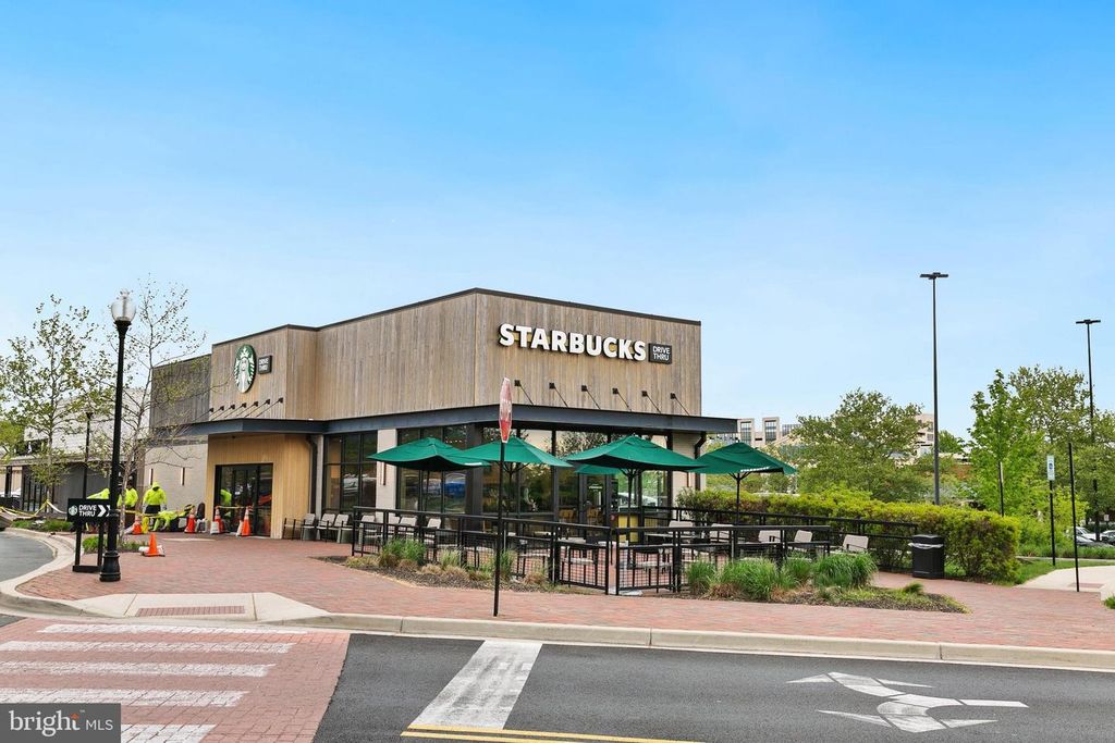 Image 79 of property listing at 7 GRANITE PL #316, Gaithersburg, MD 20878