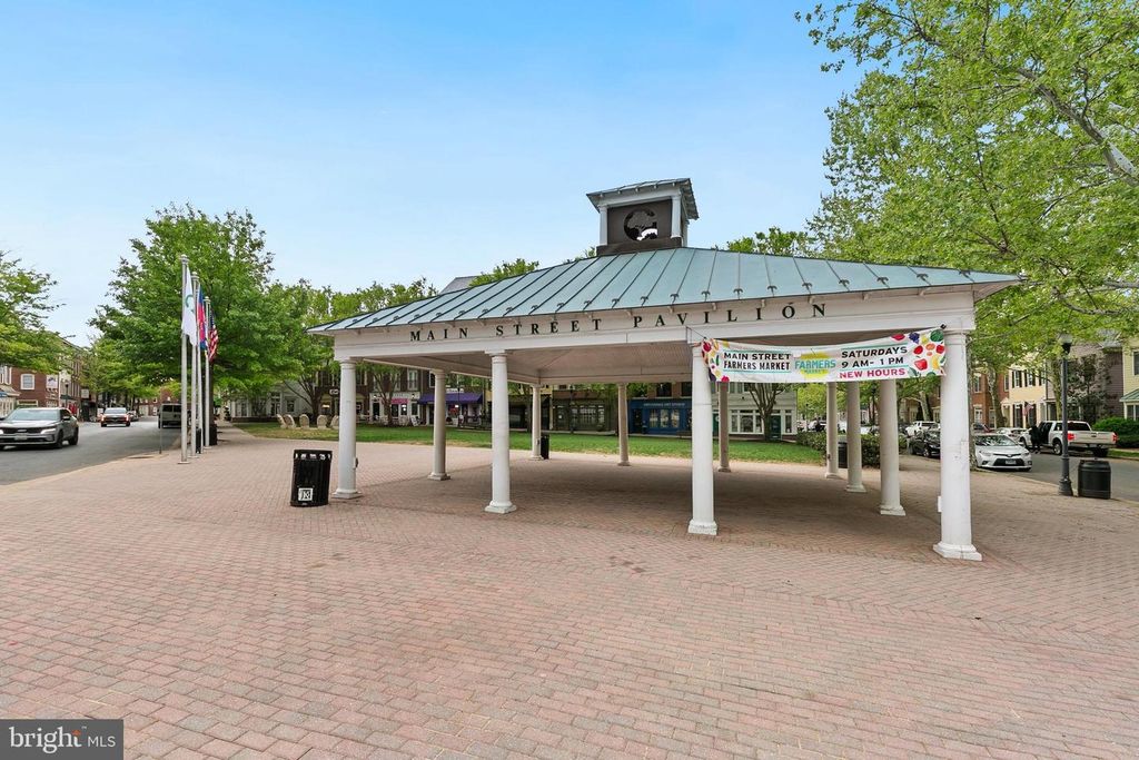 Image 80 of property listing at 7 GRANITE PL #316, Gaithersburg, MD 20878