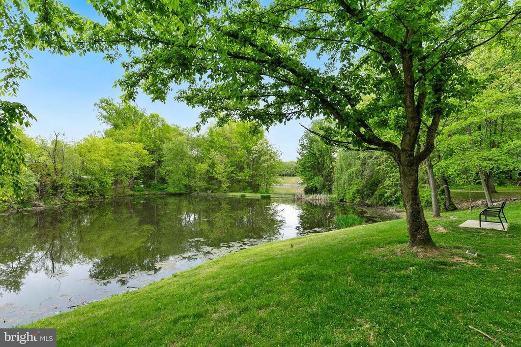 Image 83 of property listing at 7 GRANITE PL #316, Gaithersburg, MD 20878