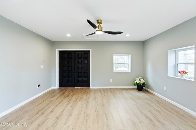 155 Bryan Road, Wilmington, NC 28412