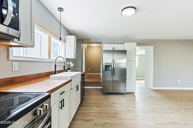 155 Bryan Road, Wilmington, NC 28412