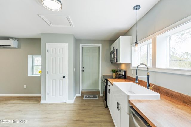 155 Bryan Road, Wilmington, NC 28412