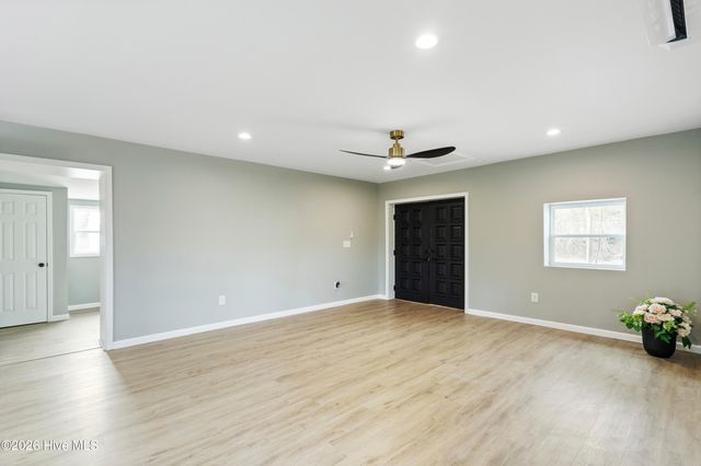 155 Bryan Road, Wilmington, NC 28412