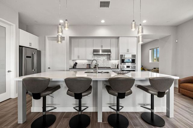 1403 Retreat Circle, Palm Desert, CA 92260