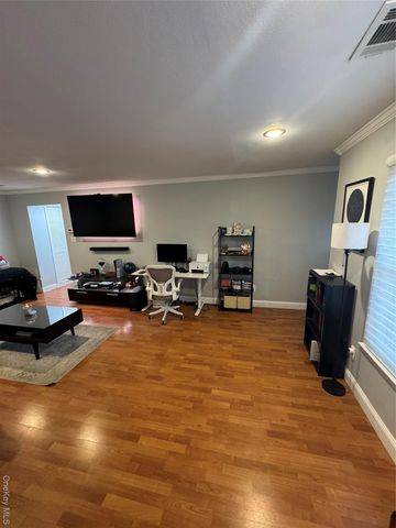 175 Main Avenue 149, Wheatley Heights, NY 11798