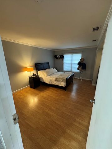 175 Main Avenue 149, Wheatley Heights, NY 11798