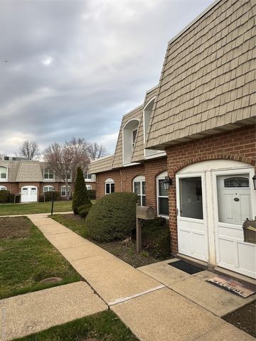 175 Main Avenue 149, Wheatley Heights, NY 11798