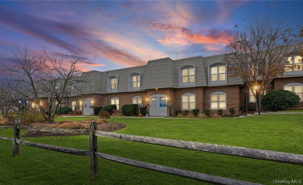 175 Main Avenue 149, Wheatley Heights, NY 11798