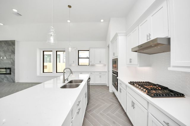 19323 Wild Sabino Way, Tomball, TX 77377