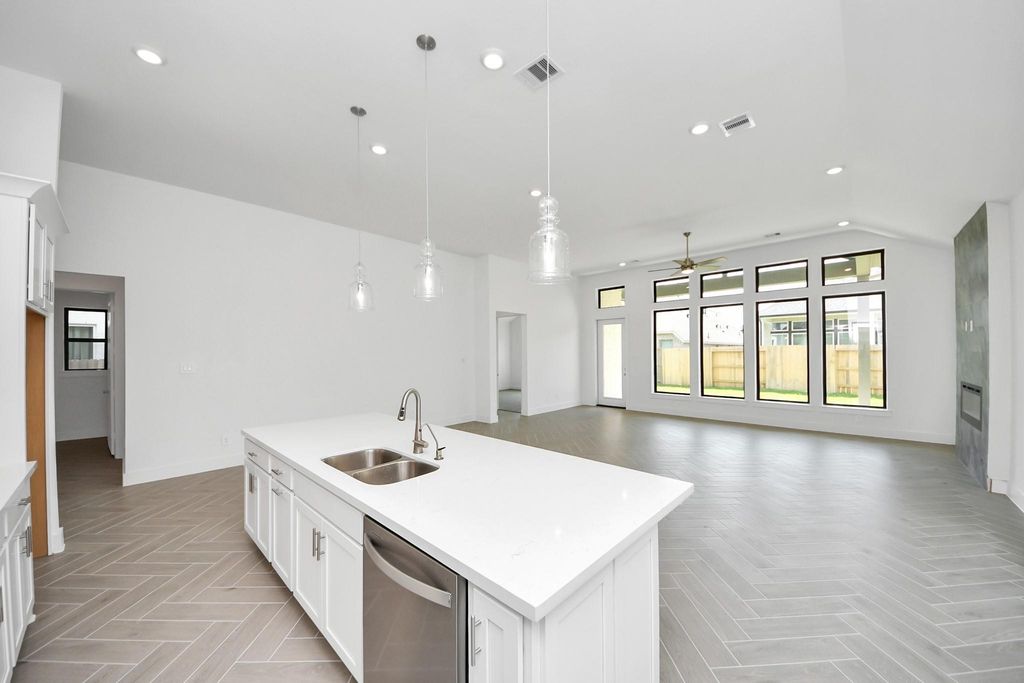 19323 Wild Sabino Way, Tomball, TX 77377