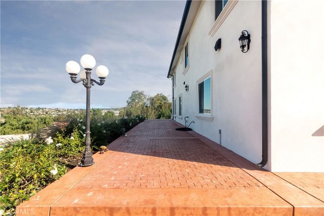 17423 Wicker Way, Riverside, CA 92504