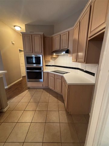 103 Arbor Creek Drive E, Euless, TX 76039