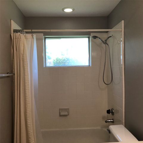 103 Arbor Creek Drive E, Euless, TX 76039