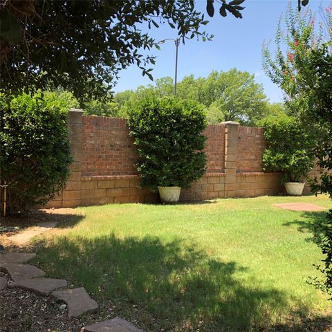 103 Arbor Creek Drive E, Euless, TX 76039