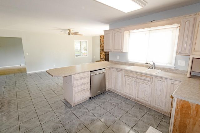 3331 Rosehill Terrace, Waterloo, IA 50701