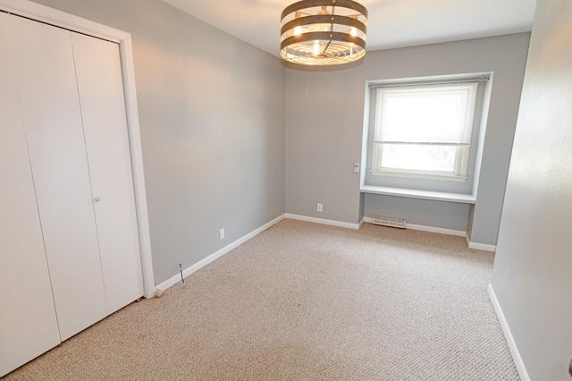 3331 Rosehill Terrace, Waterloo, IA 50701