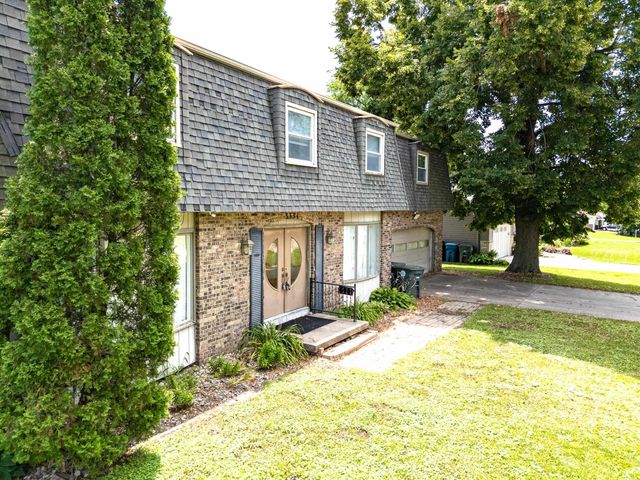 3331 Rosehill Terrace, Waterloo, IA 50701