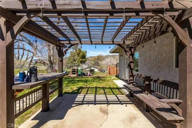 40027 90th Street West, Leona Valley, CA 93551