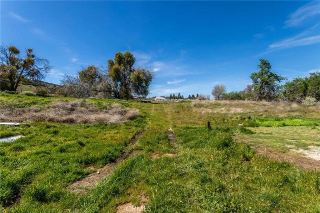 40027 90th Street West, Leona Valley, CA 93551