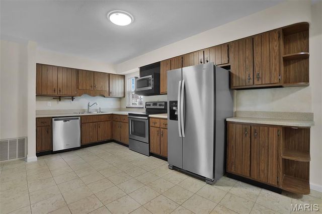 257 Joyce Court, Ballwin, MO 63021