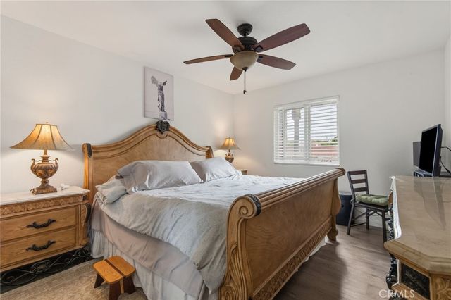 799 Gianni Drive 210, Corona, CA 92879