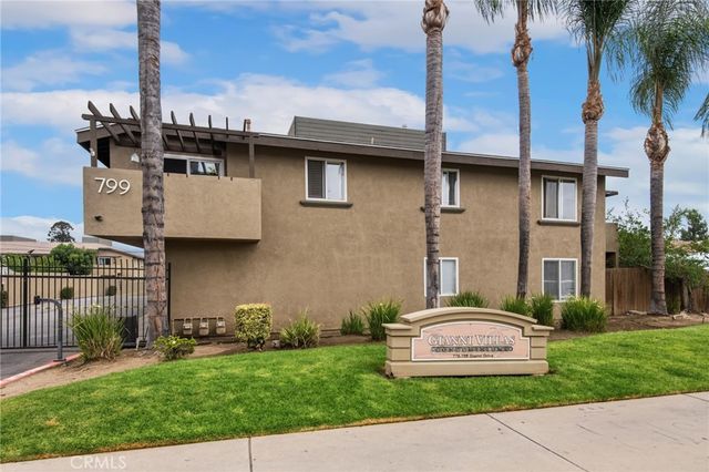 799 Gianni Drive 210, Corona, CA 92879