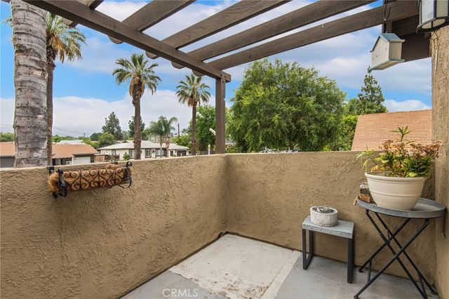 799 Gianni Drive 210, Corona, CA 92879