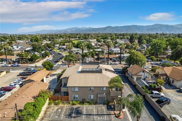 799 Gianni Drive 210, Corona, CA 92879