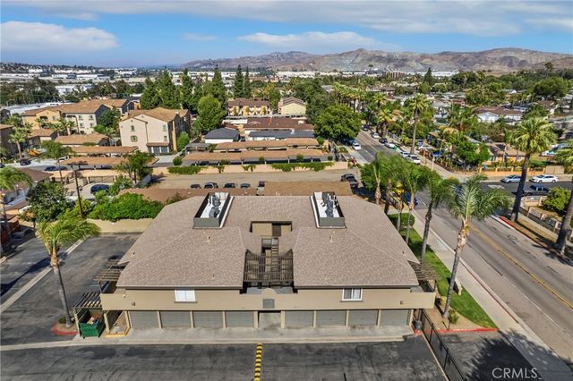799 Gianni Drive 210, Corona, CA 92879