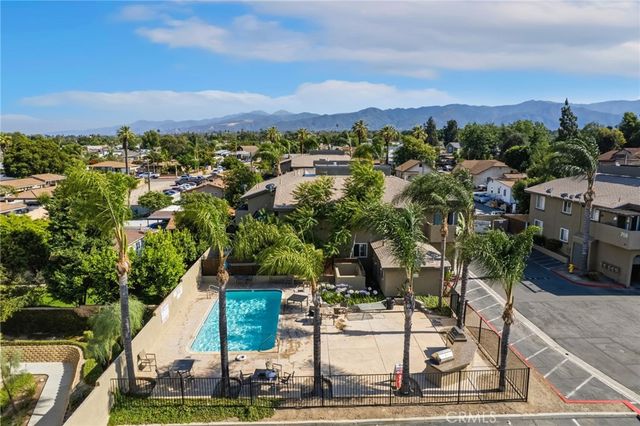799 Gianni Drive 210, Corona, CA 92879