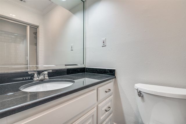 10651 Larchfield Lane, Dallas, TX 75238