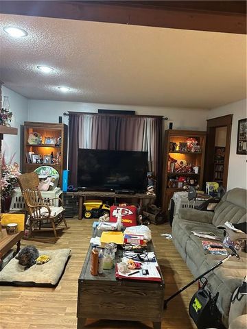 601 Main Street, Dearborn, MO 64439