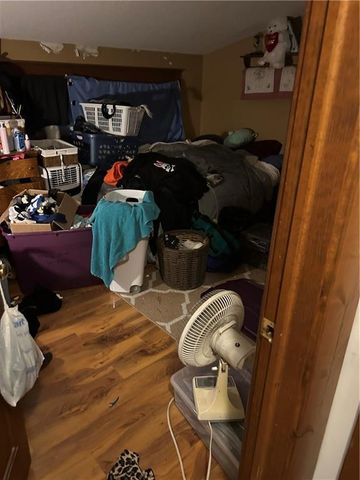 601 Main Street, Dearborn, MO 64439