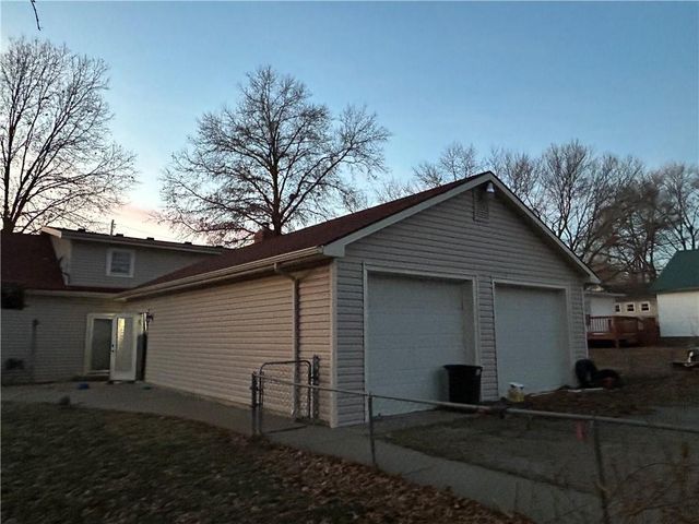 601 Main Street, Dearborn, MO 64439