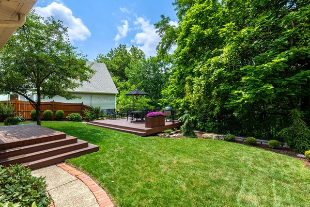 46 Kenwood Avenue, Davenport, IA 52803