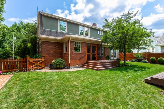 46 Kenwood Avenue, Davenport, IA 52803