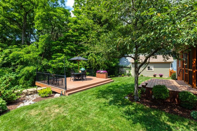 46 Kenwood Avenue, Davenport, IA 52803