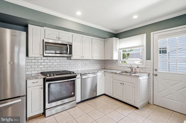 1606 PLEASANT DR, Cherry Hill, NJ 08003