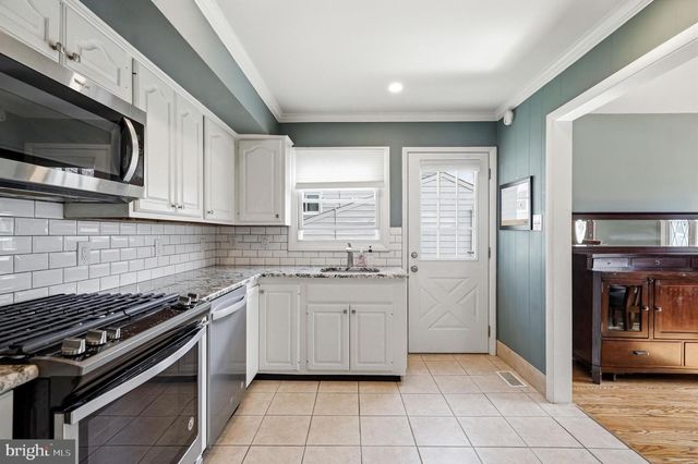 1606 PLEASANT DR, Cherry Hill, NJ 08003