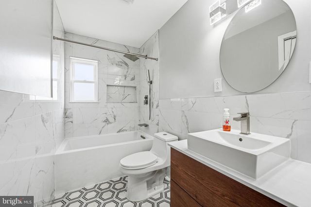 1606 PLEASANT DR, Cherry Hill, NJ 08003
