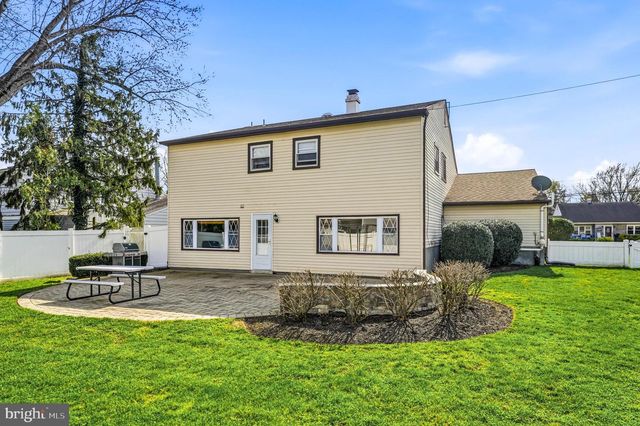 1606 PLEASANT DR, Cherry Hill, NJ 08003